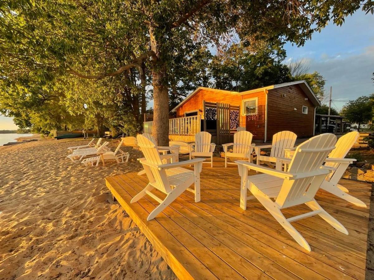 The Finch Beach Resort Север Бэй Экстерьер фото