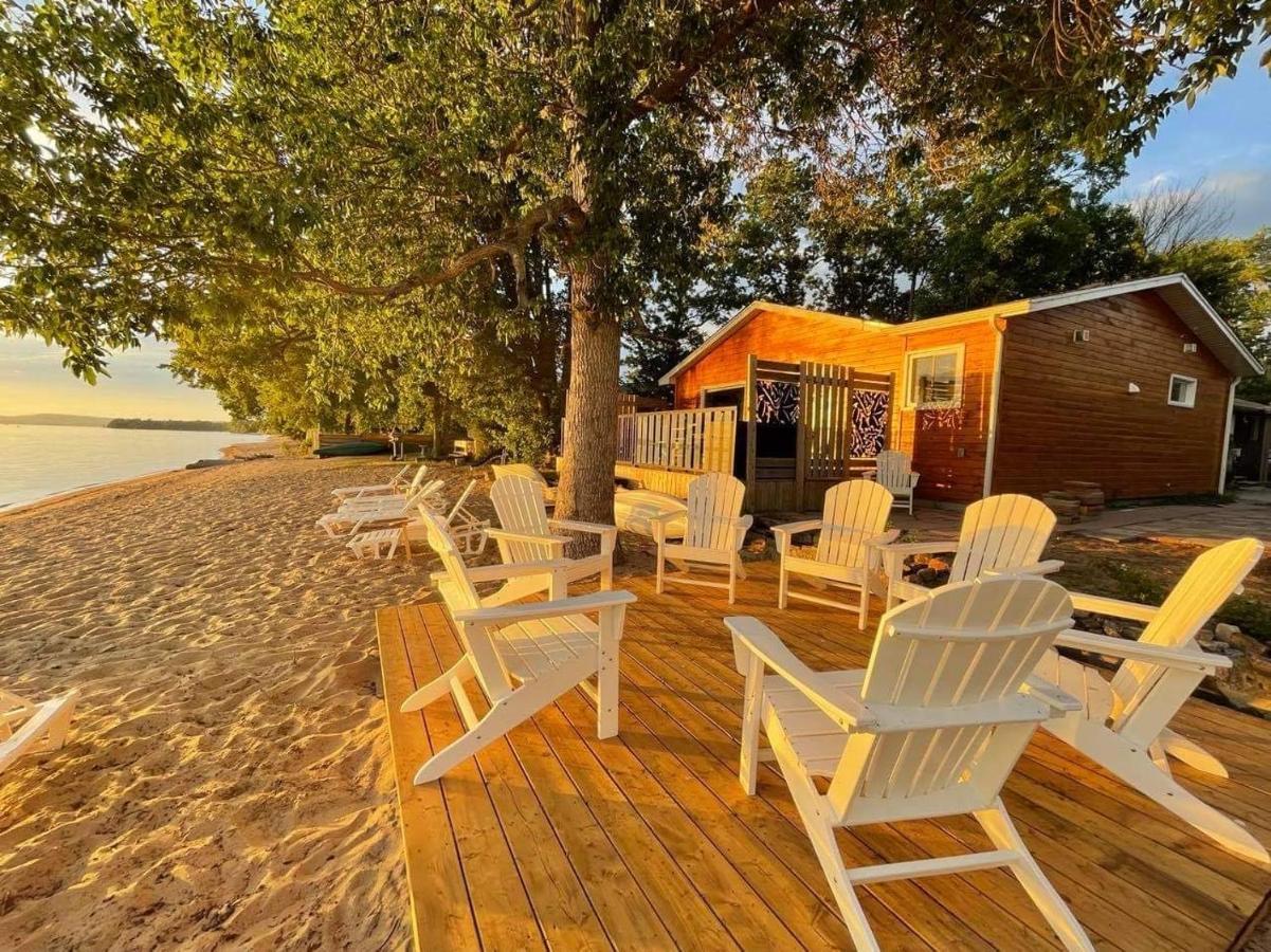 The Finch Beach Resort Север Бэй Номер фото